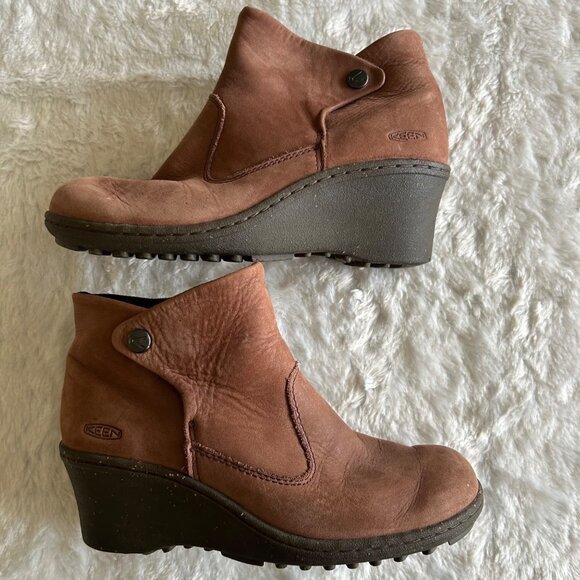 Keen Akita Brown Suede Leather Ankle Booties Wedge Heel Boots Size 6 - Picture 7 of 7